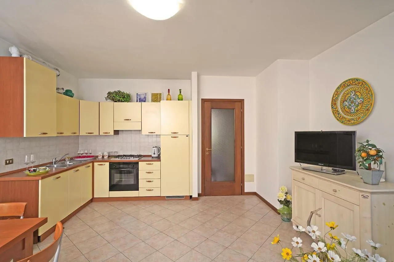 Appartamento In Centro a Torri del Benaco 0*,  Italia